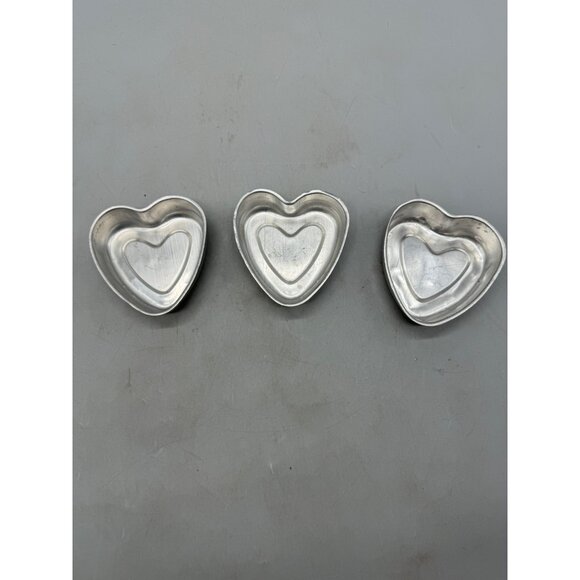 Set Of 3 Heart-Shaped Aluminum Baking Molds For Cakes & Pastries cookie cakes - Picture 2 of 5